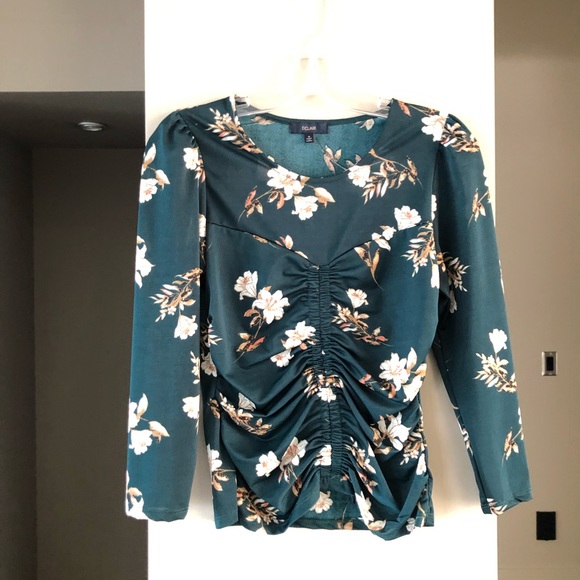 Eclair Ruch Floral Top - Picture 2 of 5